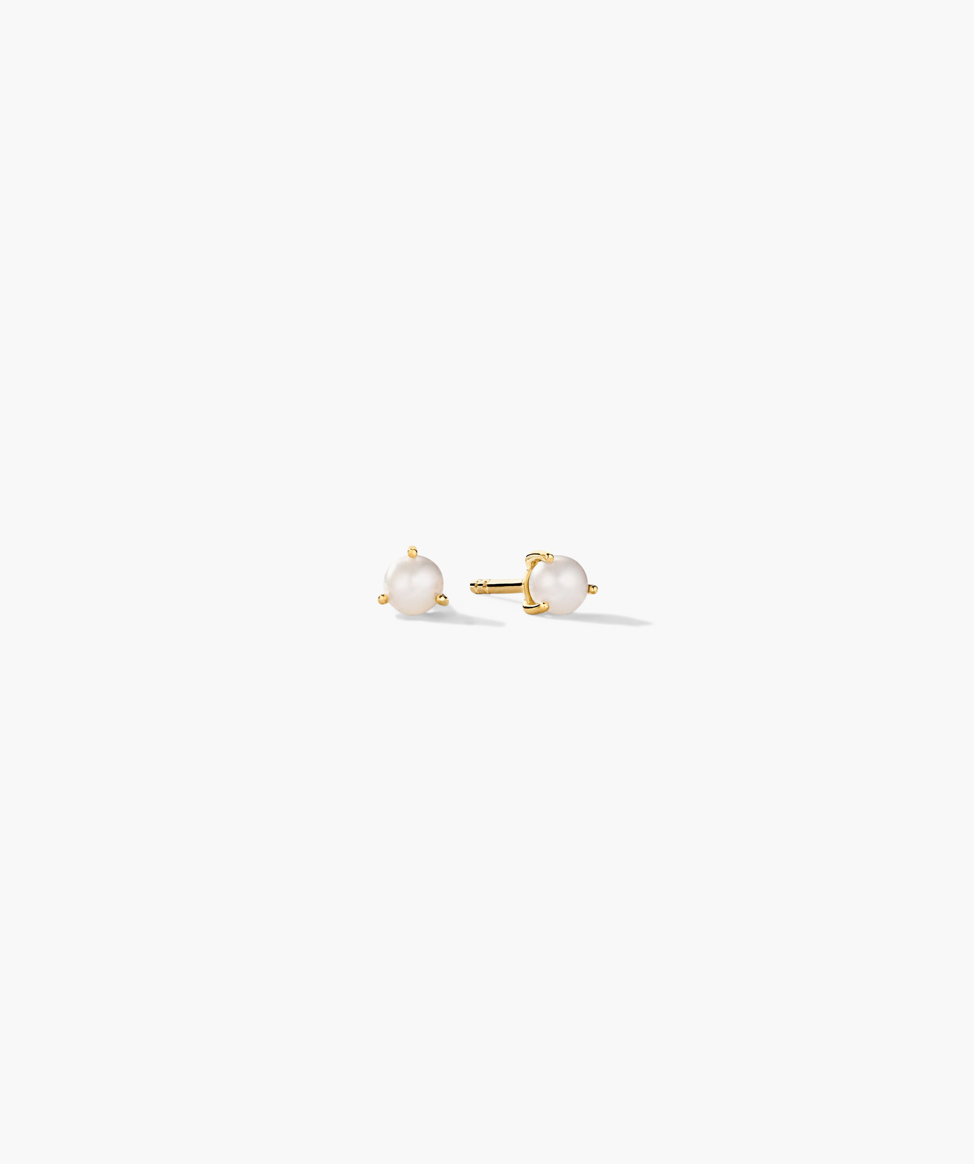 0-BIRTHSTONESTUDSCHAINEARRINGS_BirthstoneStudsJunePearl_14k_Angled_646_new_b489ed4b-98f2-4625-9338-85beedf716c3-1