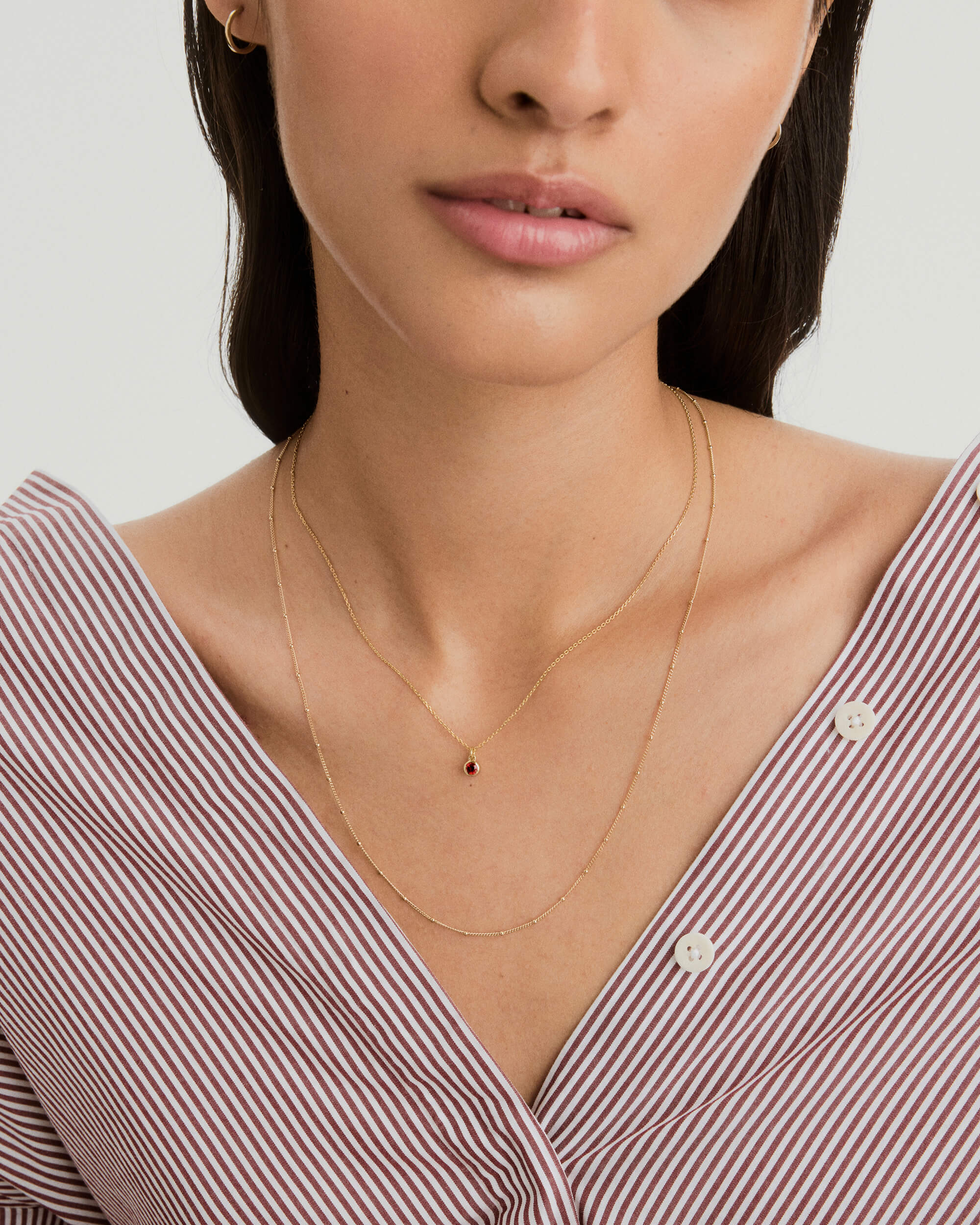 1-BirthstoneNecklace_JanuaryGarnet_V_OffFigureFrontView_003