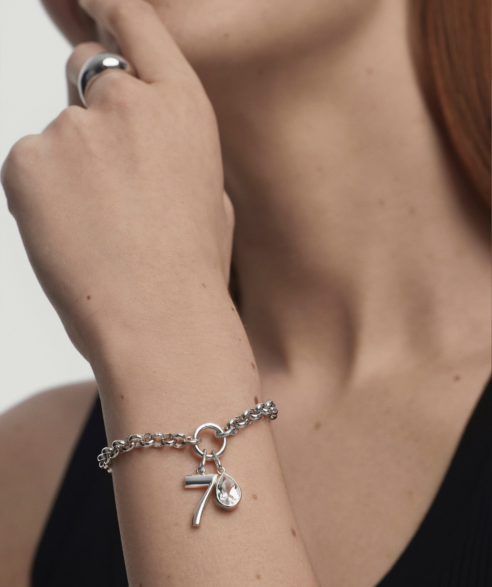 1-CHAINSCHARMSFUNCTIONALELEMENTS-OversizedNumberSilver-SS-Stack_005