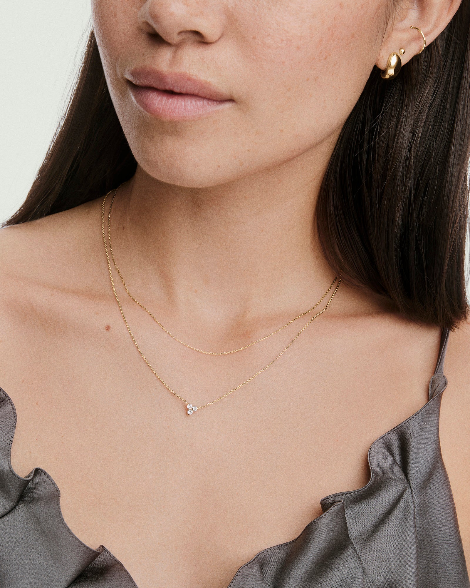 1-LotusNecklace_LGS_V_OnFig_035_8caf2206-ebff-47b5-92b0-7d8ce56bf315