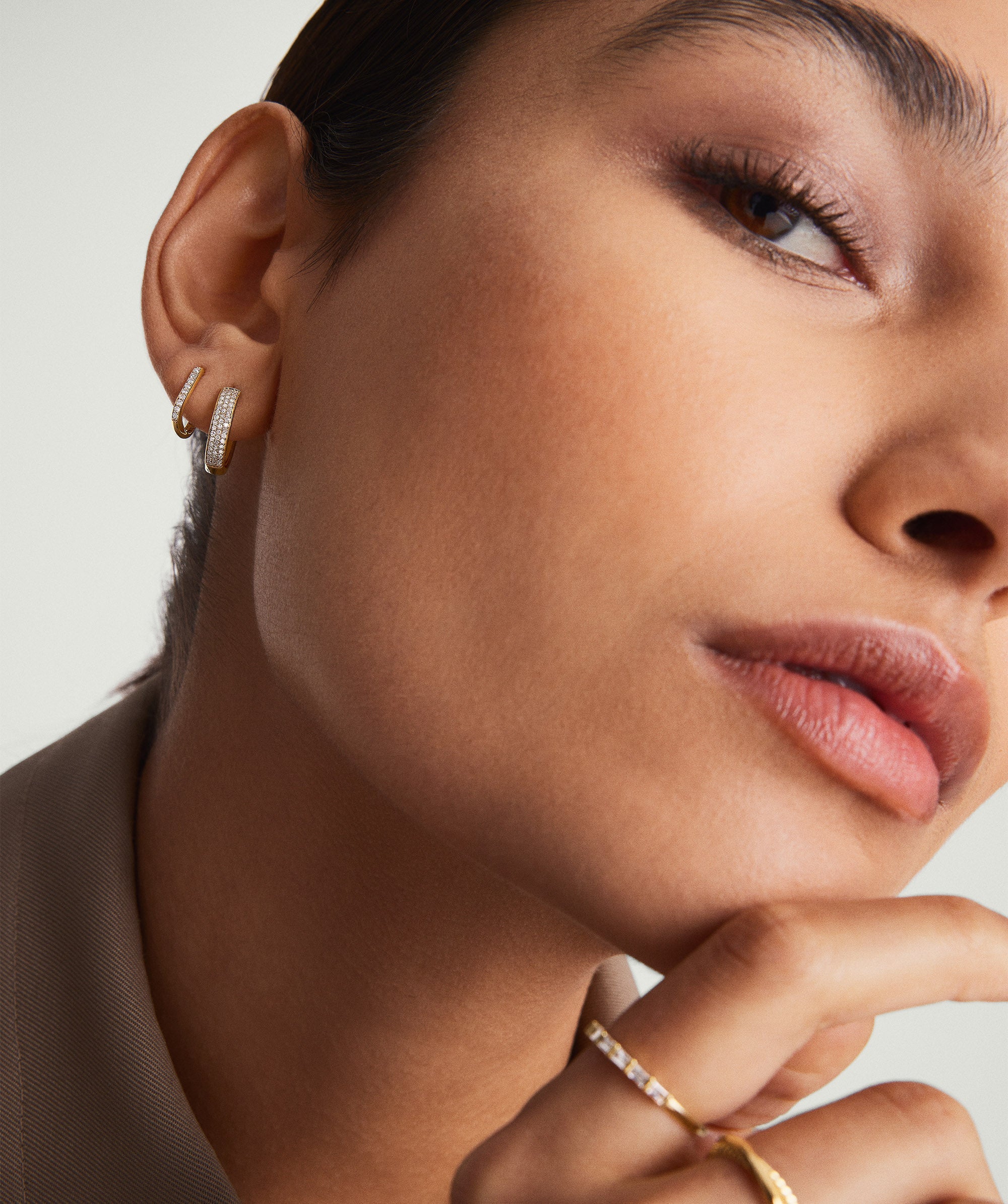 1-NEWYEARESSENTIALSREFRESH-PaveDiamondBoldSmallHoops15mm-14K-Stack1_010