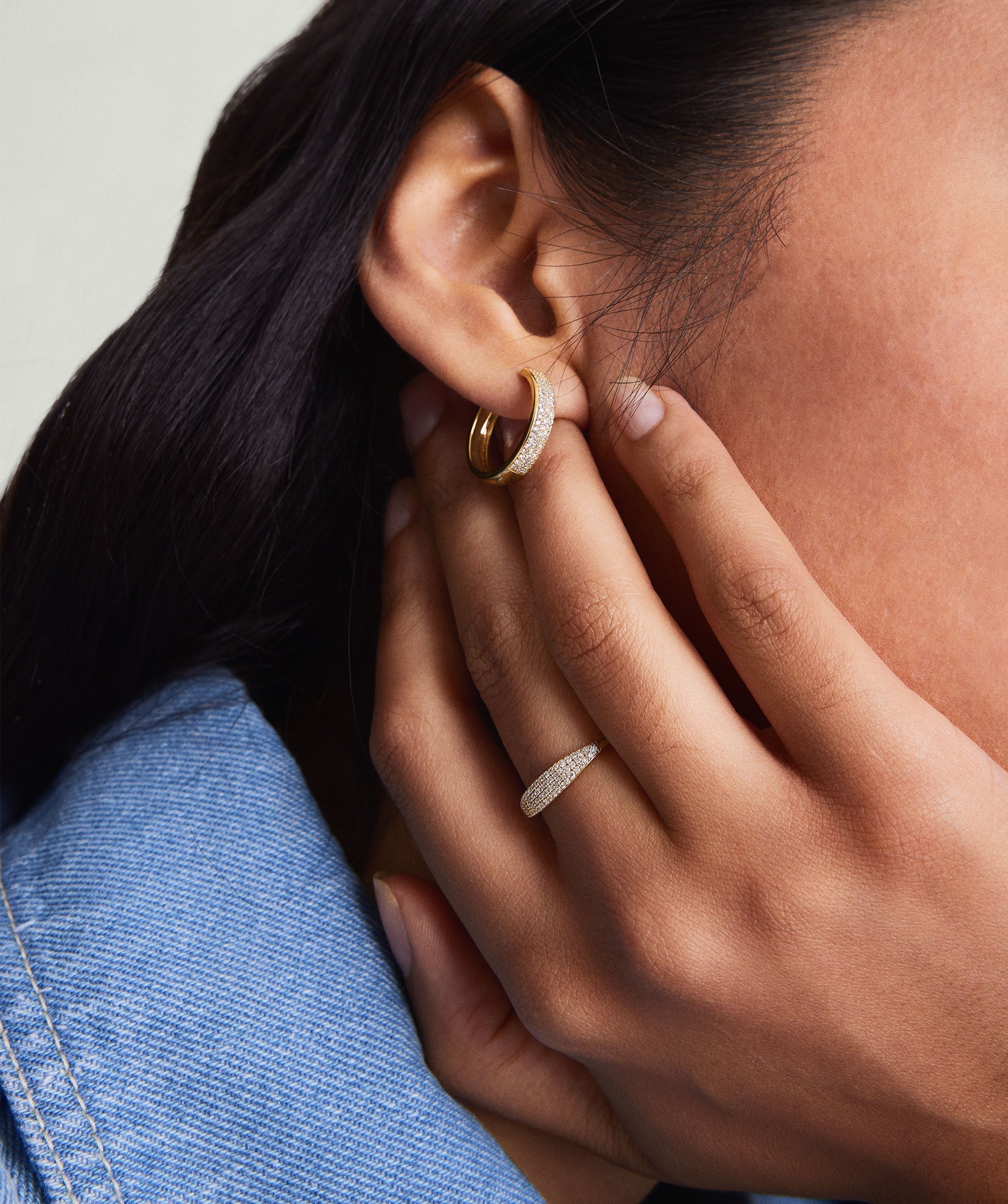 1-PaveDiamondSlimSignetRing_14k_Stack2_060_cd5b6a1e-0875-4de2-a2c2-c0b9326080d1-1