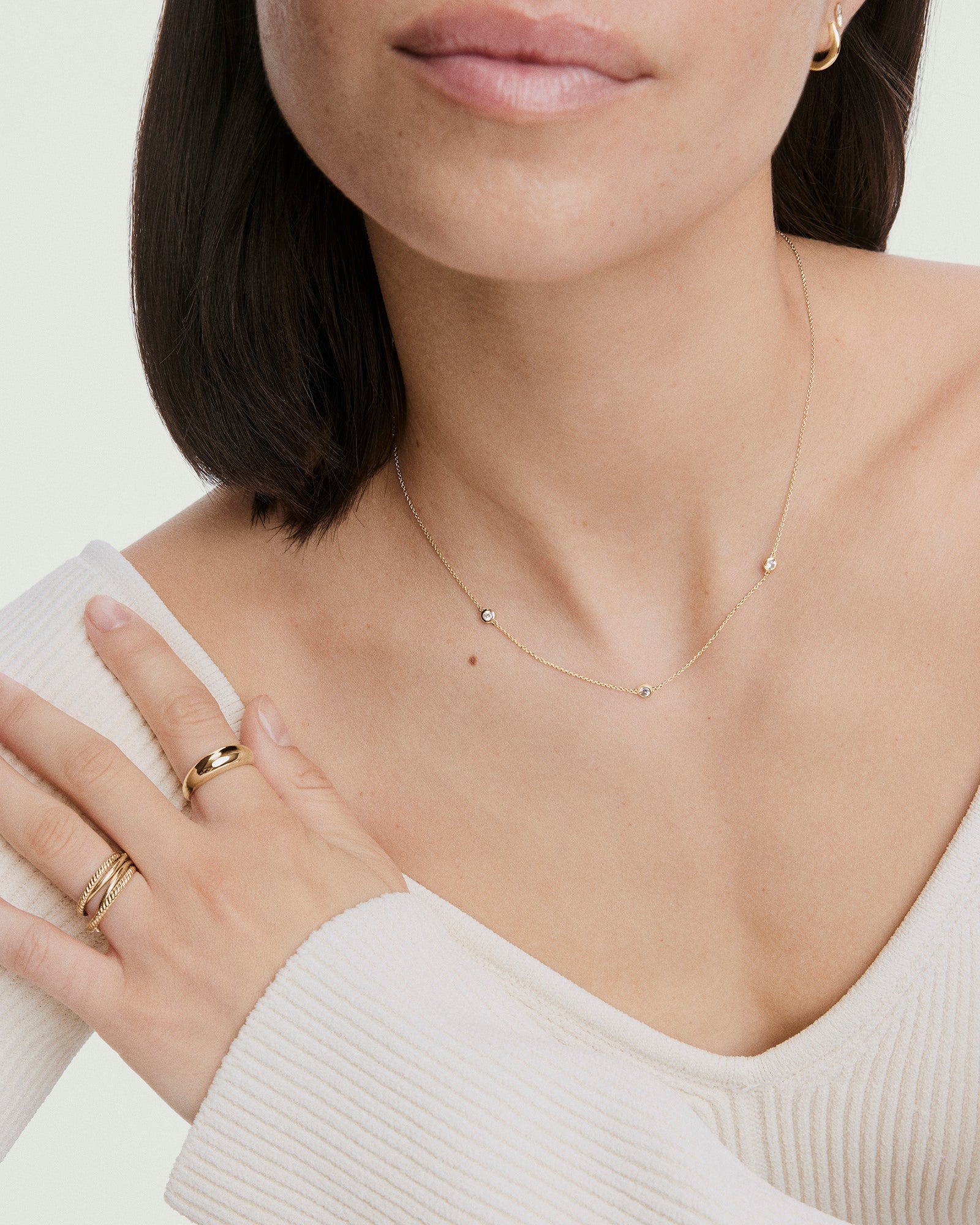 1-SatelliteNecklace_LGS_V_OnFig_039