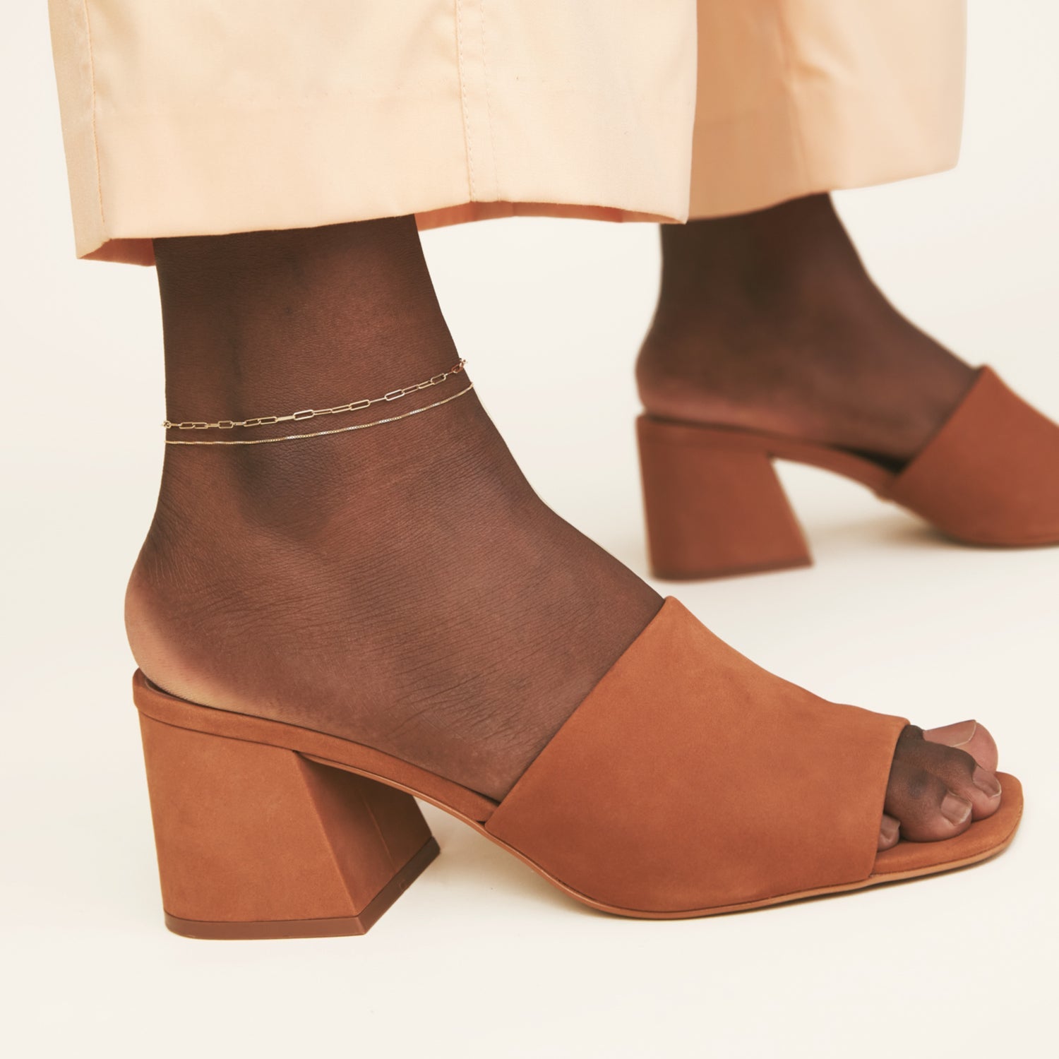 2_Boyfriend_Bold_Chain_Anklet