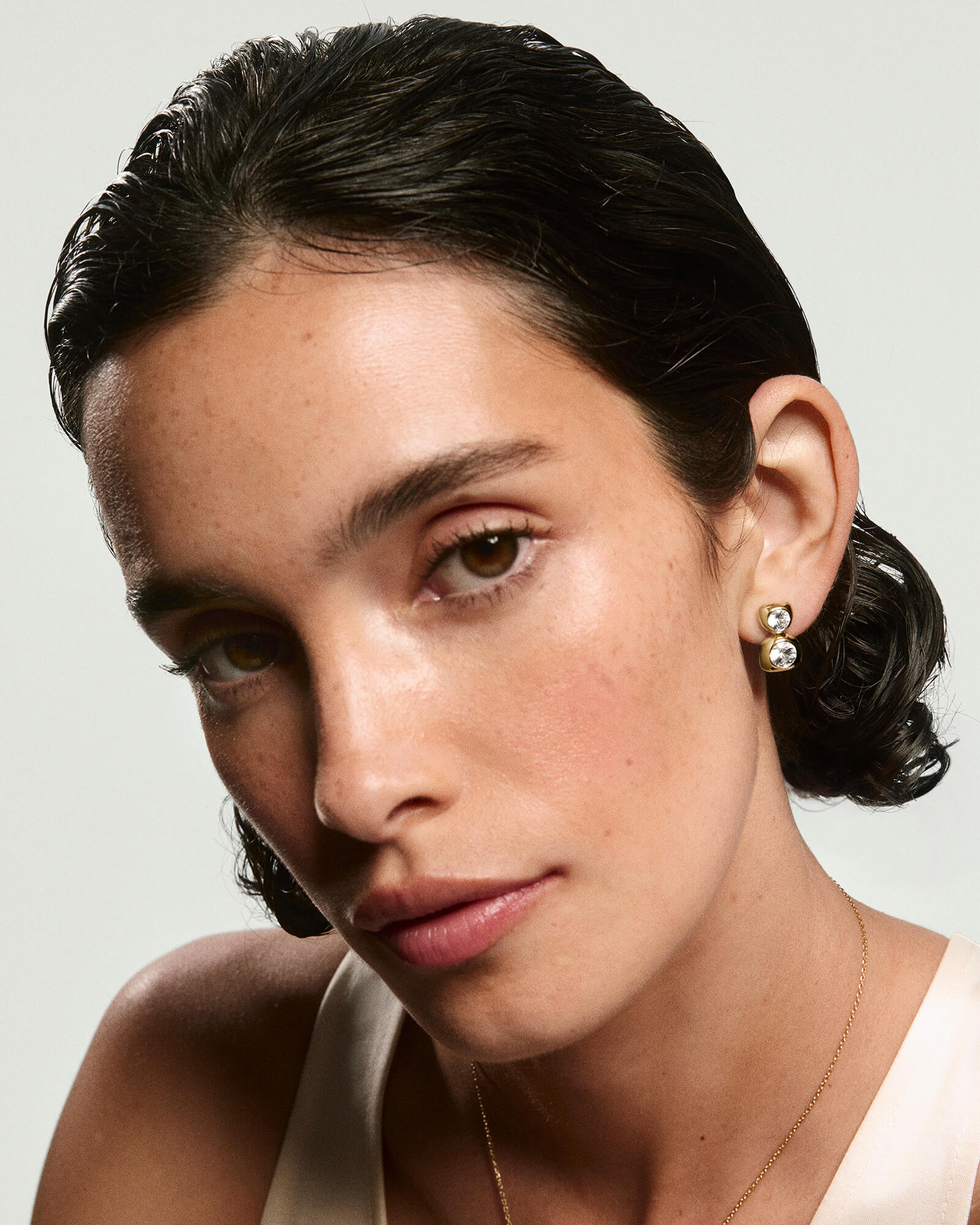 3-DifferentiatedLGS_OversizedLGSDropStud_V_OnFigSolo_023