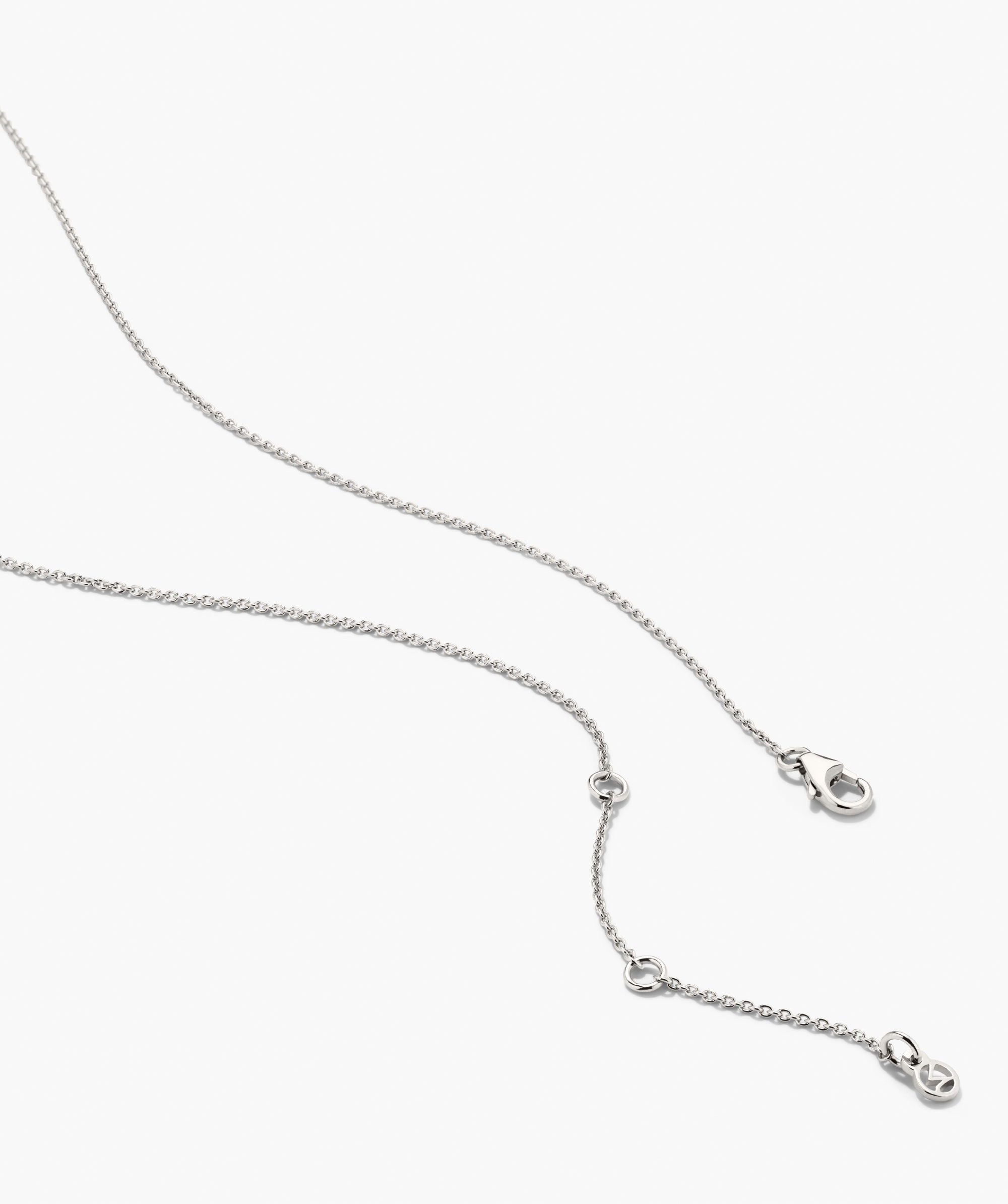 3-Reshoot_FloatingSapphrieNecklace_SS_OffFigClasp_PDP