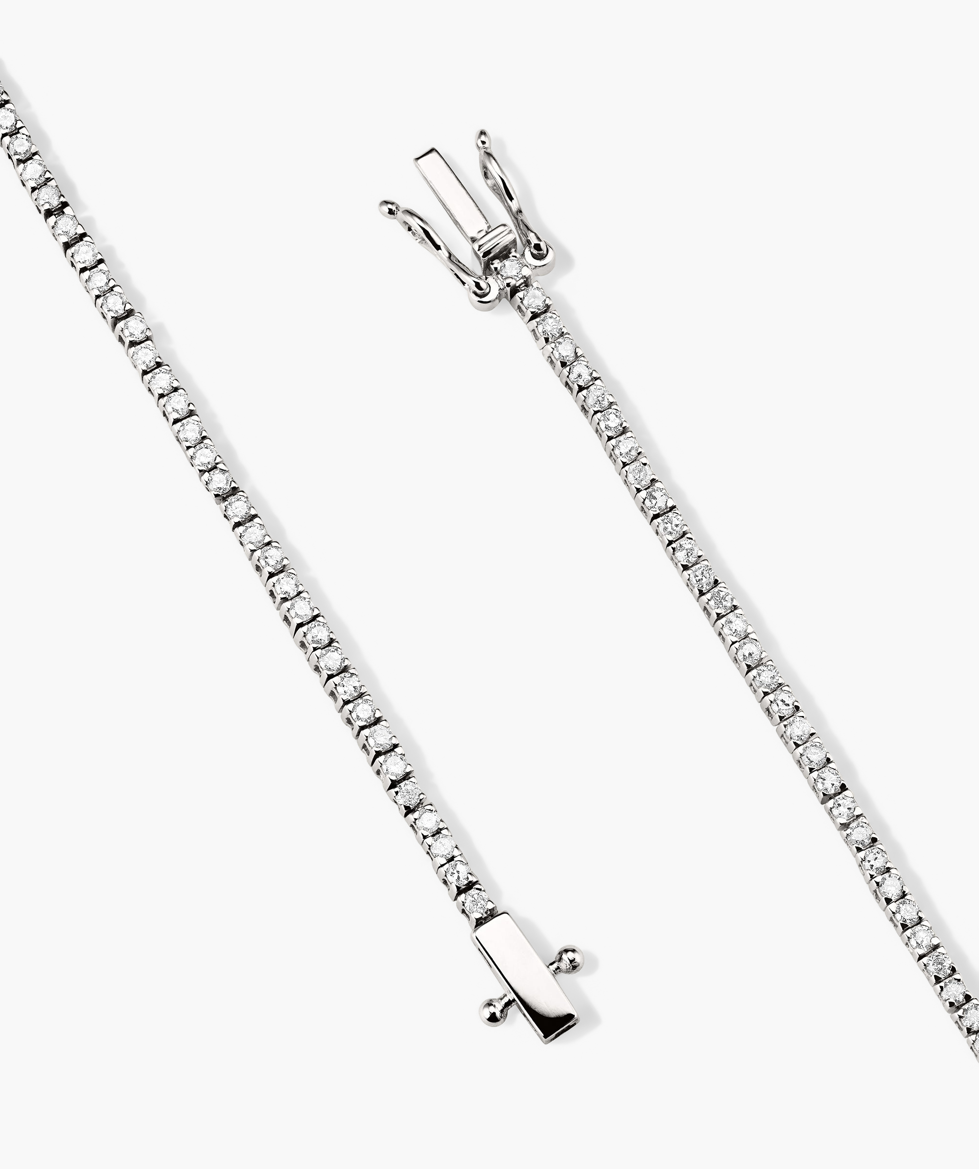 4-EVERGREEN-DiamondTennisBLT-WG-ArtfulClasp_151_new_b12b06a1-dbc8-45f6-ab1d-84340befa050