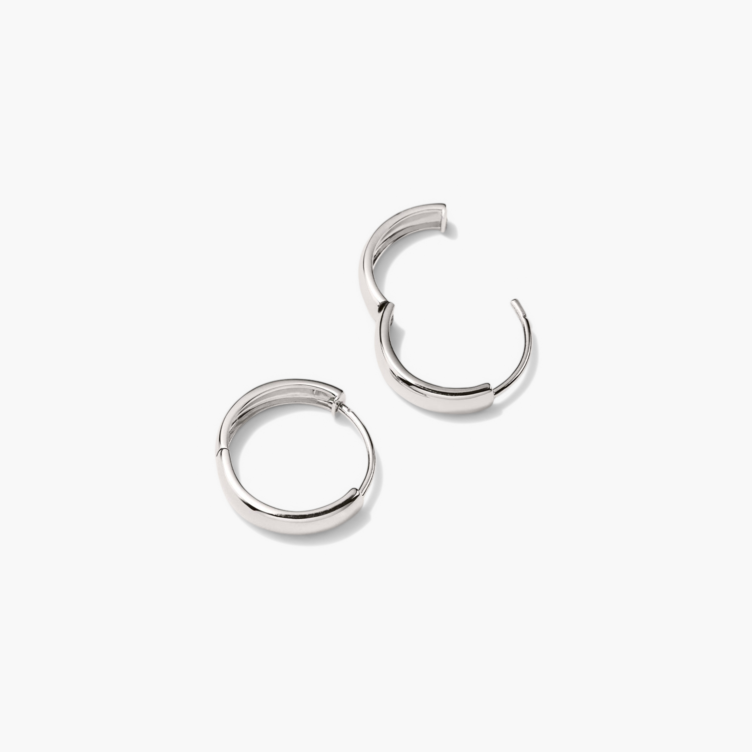 4_Bold_Hoops_15mm_WG_Clasp_new_c45e0ad4-958e-4552-a162-00d9d58459da